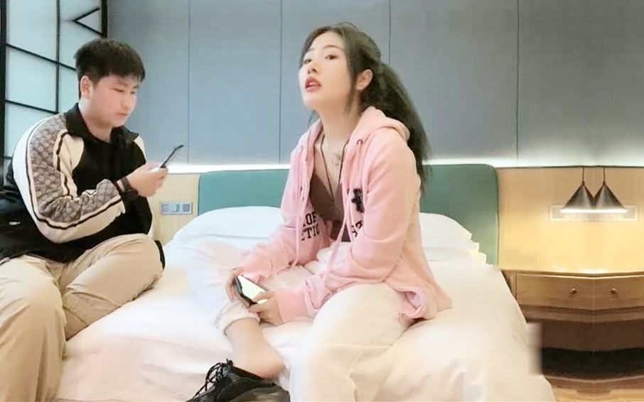 妹子芳龄十九岁 小宝经作品